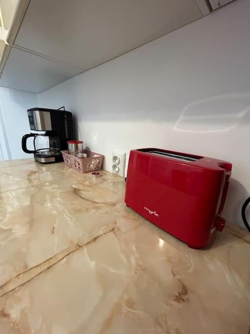 Sj Apartment Tulcea Bagian luar foto