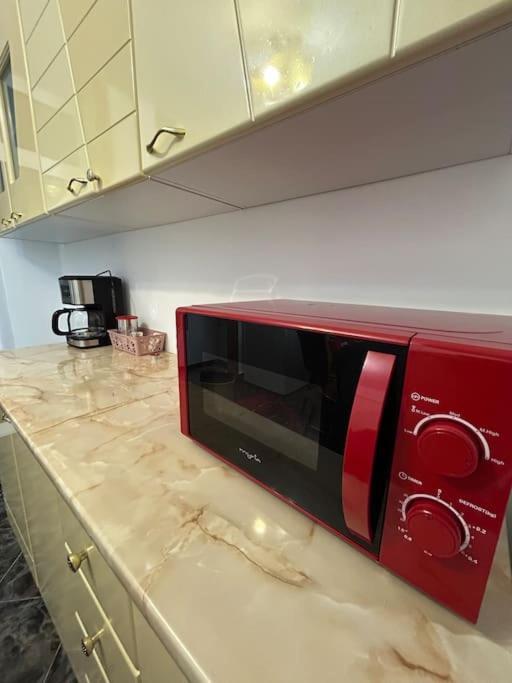 Sj Apartment Tulcea Bagian luar foto