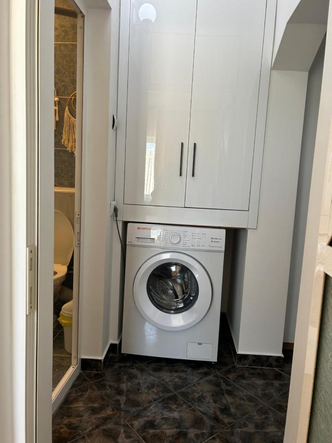 Sj Apartment Tulcea Bagian luar foto